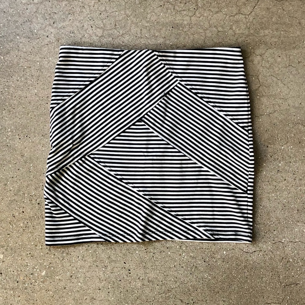 Vintage Black and White Striped Miniskirt